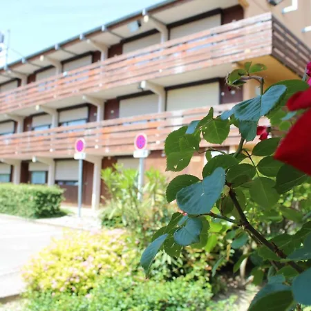 Campanile Grenoble Nord - Hotel 3*